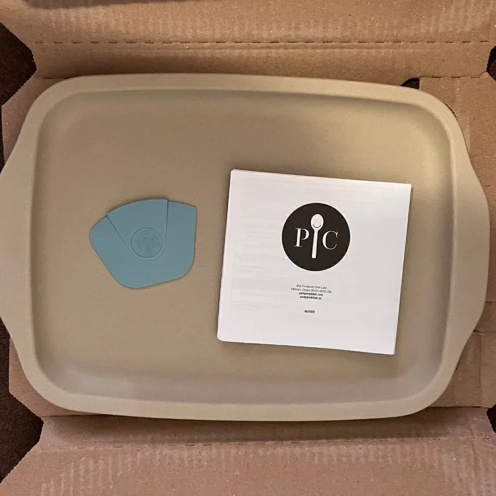 Pampered Chef Medium Stone Bar Pan NEW
